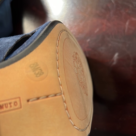 NWOT Vince Camuto Jevan Suede Shoes - Picture 10 of 12